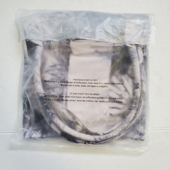 Victoria's Secret Tote Tie Dyed Tote Weekender 2021 New Original Packaging NWT - Picture 10 of 12